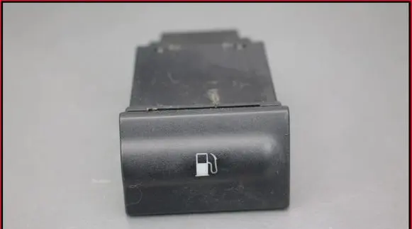Skoda Octavia Mk1 (1U) Fuel tank opening switch 