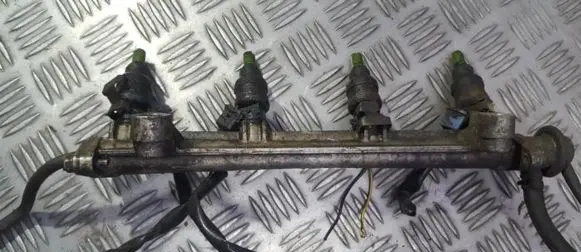 Fuel main line pipe