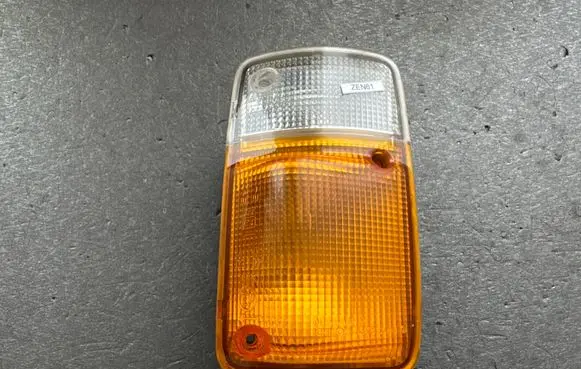 Nissan Patrol Y60 Front fender indicator light B61200Y000