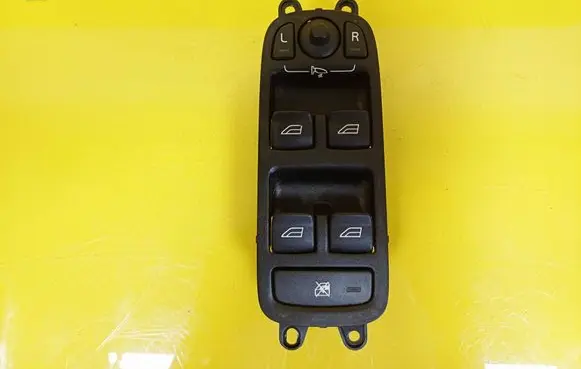 Volvo V50 Electric window control switch 30710787