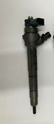Audi A4 S4 B8 8K Fuel injector 0445110369