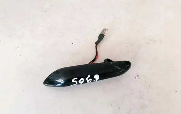 BMW 1 E81 E87 Front fender indicator light 015e88618
