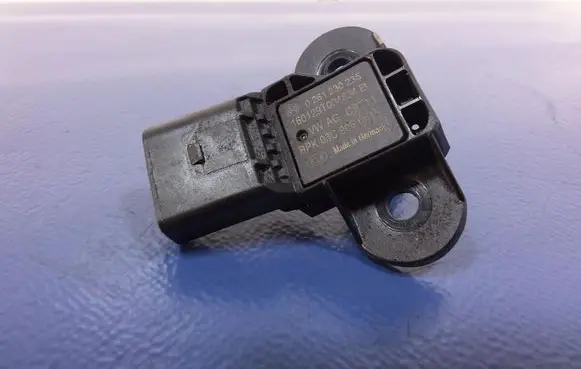 Audi A8 S8 D4 4H Sensor 03C906051F