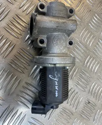 Opel Signum EGR valve 55215031