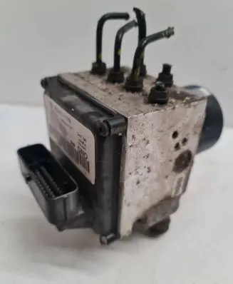 Volkswagen PASSAT B6 ABS Pump 16420501 3C0614109 16420301A