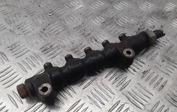 Citroen C4 I Picasso Fuel main line pipe 9654592680