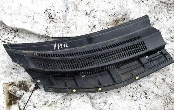 Toyota Urban Cruiser (XP110) Wiper trim 5575152030 55751-52030