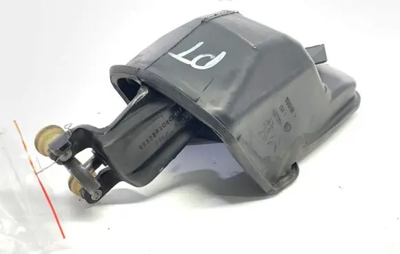 Opel Combo E Other exterior part 9833303080