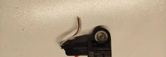KIA Sorento Airbag deployment crash/impact sensor 959302P000