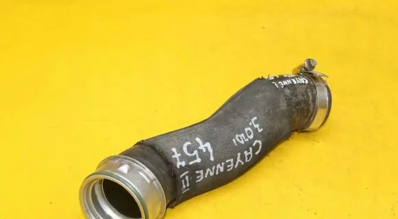 Porsche Cayenne (92A) Intercooler hose/pipe 7P0145943