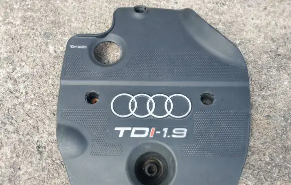 Audi A3 S3 8L Engine cover (trim) 012784A 054276 038103925