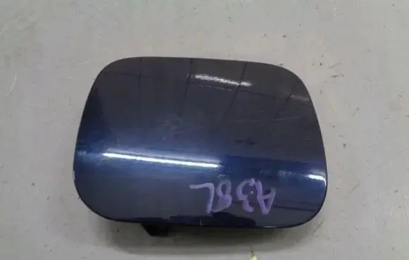 Audi A3 S3 8L Fuel tank cap trim 