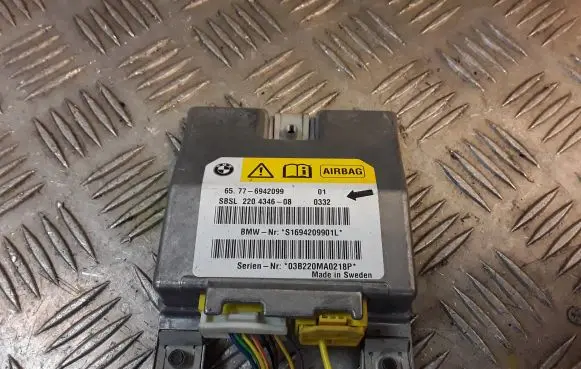 BMW 5 E60 E61 Airbag control unit/module 6942099