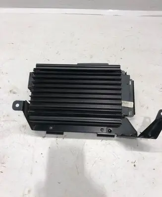 Porsche Boxster 986 Sound amplifier 99664525501