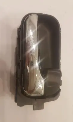 Nissan X-Trail T30 Front door interior handle