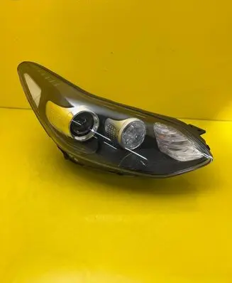 KIA Sportage Headlight/headlamp 92102F1000
