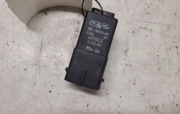 Ford Focus C-MAX Glow plug pre-heat relay 3M5T12A343AA