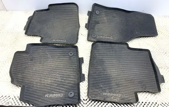 Skoda Kamiq Interior carpet 658061502
