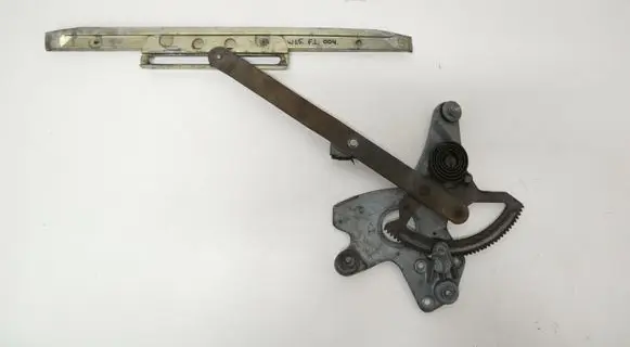 Mercedes-Benz COMPAKT W115 Front door manual window regulator 