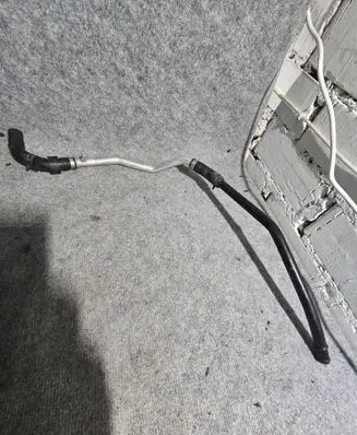 Mercedes-Benz C W205 Engine coolant pipe/hose A2058300002 000200227