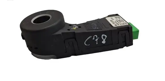 Volvo XC90 Ignition lock 8673073
