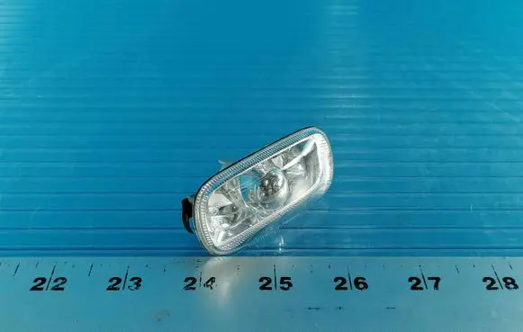 Audi A6 S6 C6 4F Front fender indicator light 8E0949127 WY5W