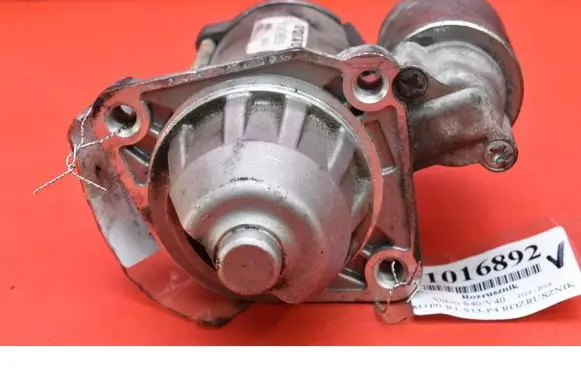 Volvo V40 Starter motor 30659805