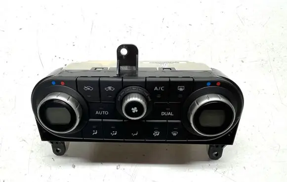 Nissan Qashqai Climate control unit 27500JD40C A02000A7700001