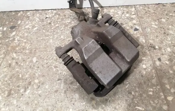 Lexus RX 450H Rear brake caliper