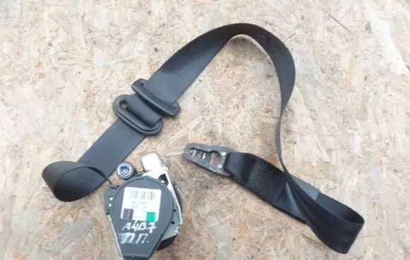 Audi A4 S4 B6 8E 8H Front seatbelt 560788601