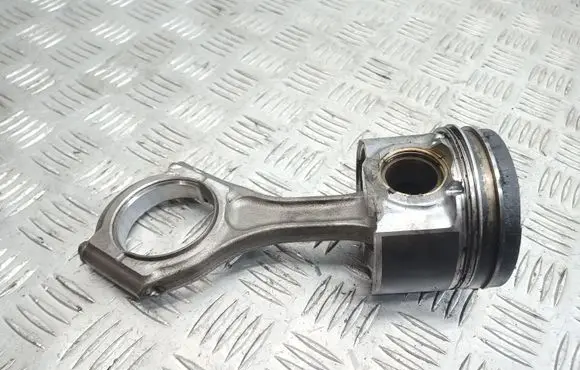 Subaru Forester SH Piston 