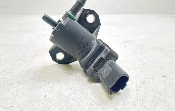 Citroen C3 Turbo solenoid valve 9688124580