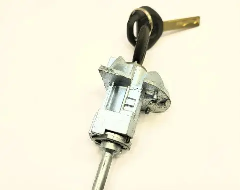 BMW X5 E53 Front door lock (next to the handle) 