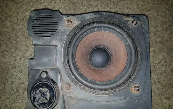 BMW 7 E32 Rear door speaker 65131378776