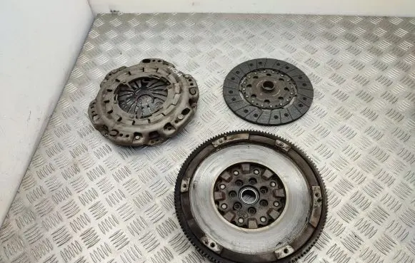 Mercedes-Benz A W176 Clutch set kit A0262501001