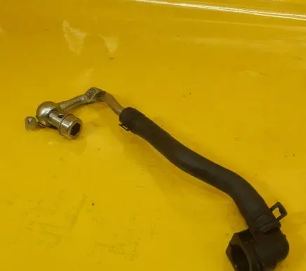 Jaguar XE Turbo turbocharger oiling pipe/hose G4D3310100AD