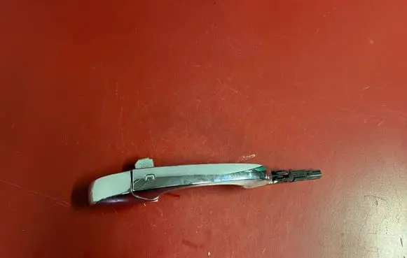 Chrysler Town & Country V Front door exterior handle 04589428AH