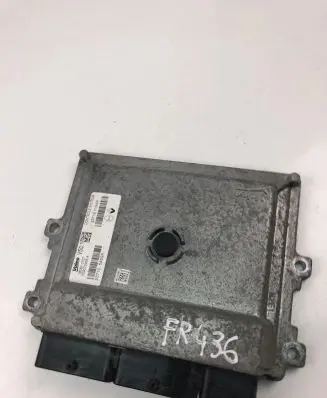 Dacia Logan I Engine control unit/module ECU 237107154R 237105499R