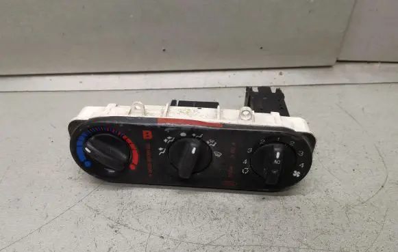 Ford Mondeo MK II Climate control unit 96BB18K391BC 97BW18D451A