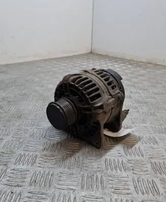 Volkswagen Golf IV Generator/alternator 038903023L 0124325001