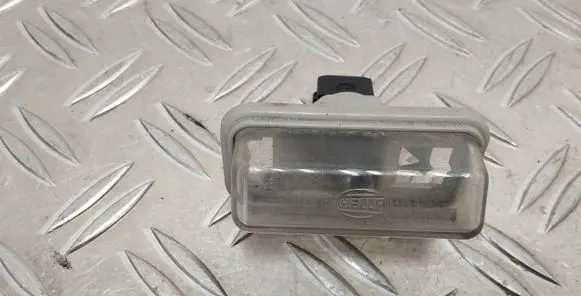Toyota Avensis T250 Number plate light
