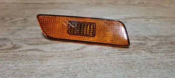 Volvo S80 Front indicator light