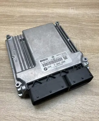 BMW 5 E60 E61 Engine control unit/module ECU 7802266 0281012190