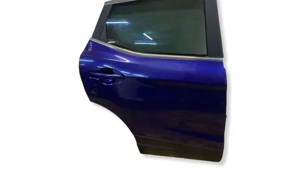 Nissan Qashqai Rear door 