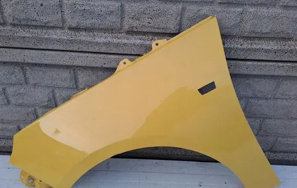 Opel Adam Fender