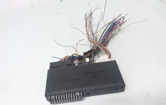 BMW 7 E38 Comfort/convenience module 8372140