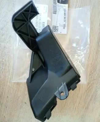 Mercedes-Benz C W204 Front bumper mounting bracket A2048852823 2048852823 NE70606