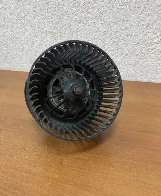 Ford Focus Air conditioning (A/C) fan (condenser) 1736007104 E842