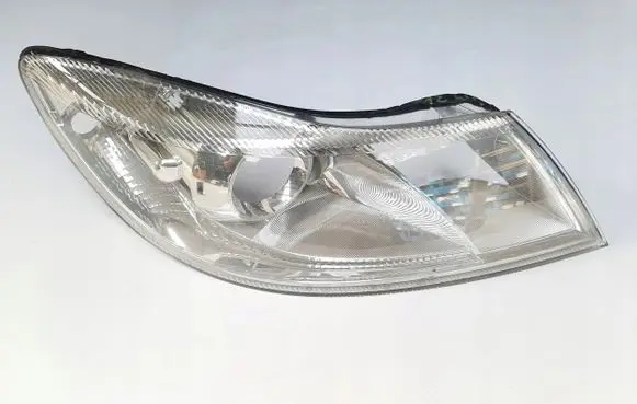 Volkswagen Touareg III Headlight/headlamp