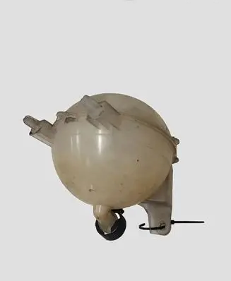 Peugeot 3008 I Coolant expansion tank/reservoir 9673334580